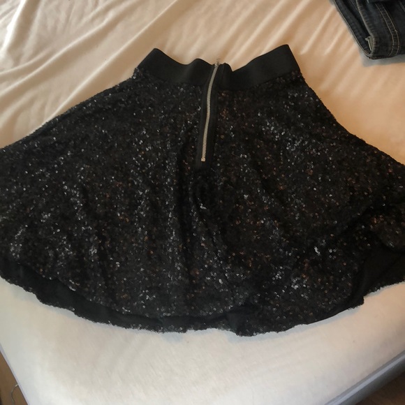 LF sequined mini - Picture 4 of 4